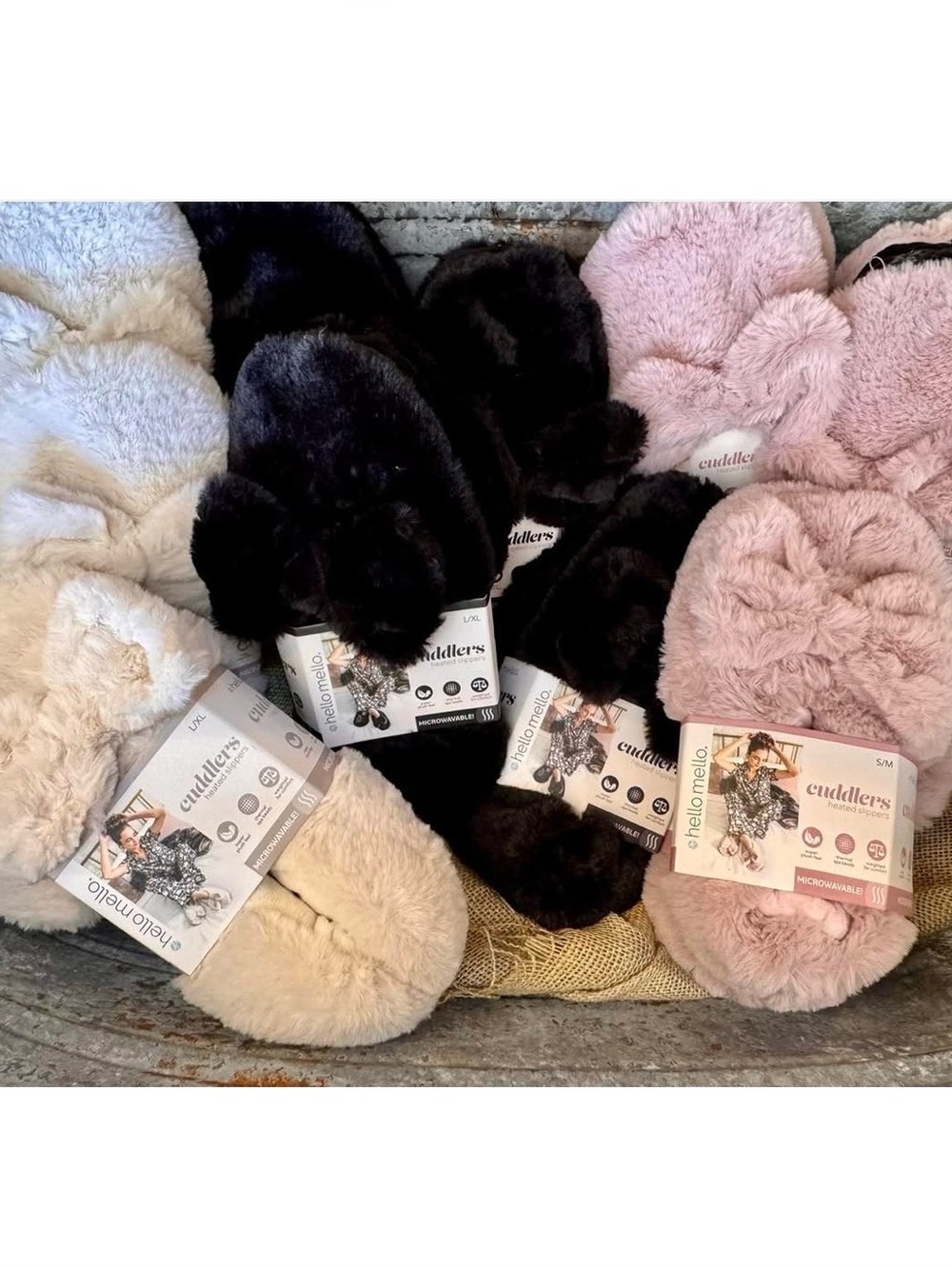 BNWT HEATED SLIPPERS: cuddlers Heated Slippers - Cozy Pink L/XL